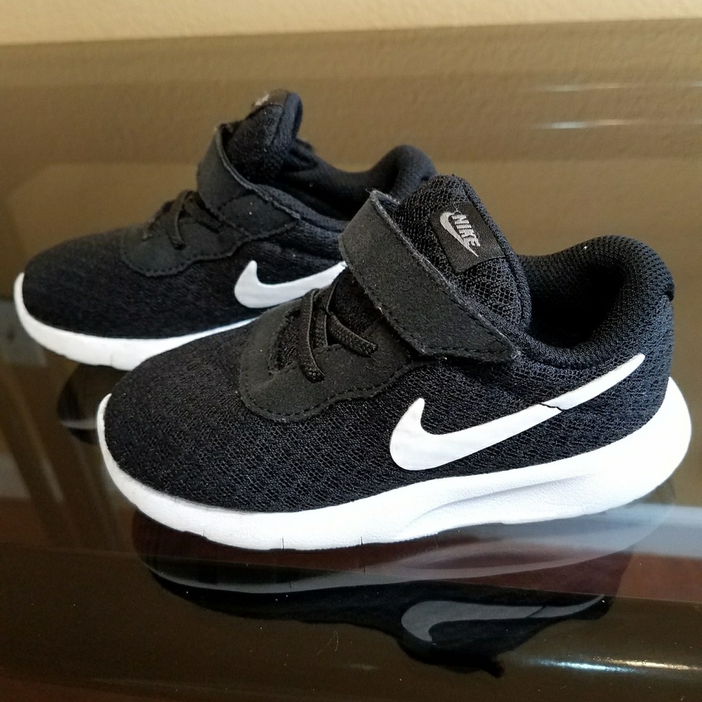 nike toddler shoes
